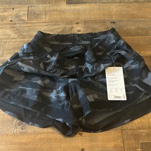 Athleta mesh 4” shorts